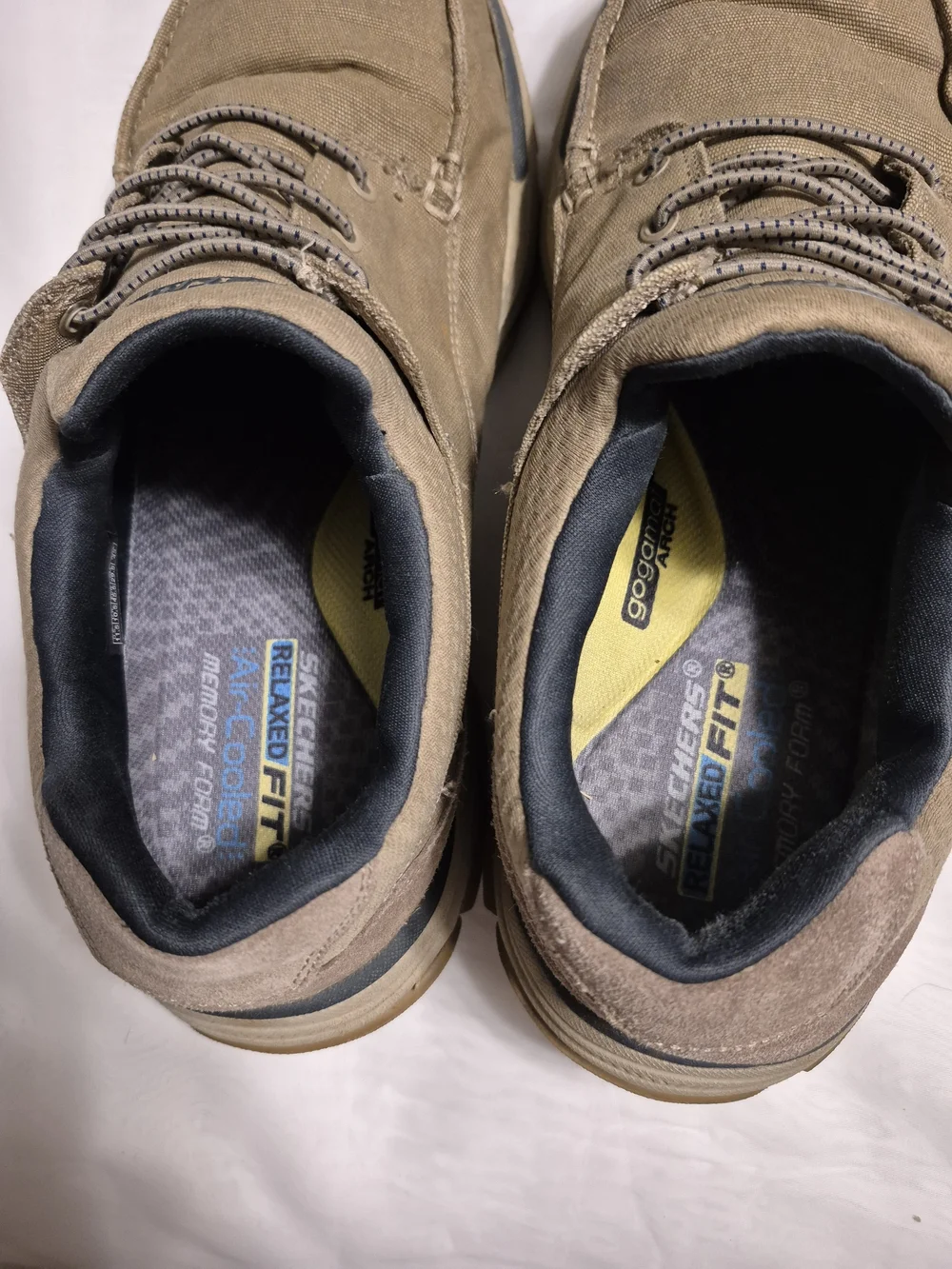 Skechers Men's Size 11.5 Khaki Canvas Slip-On Style Lace-Up Loafers